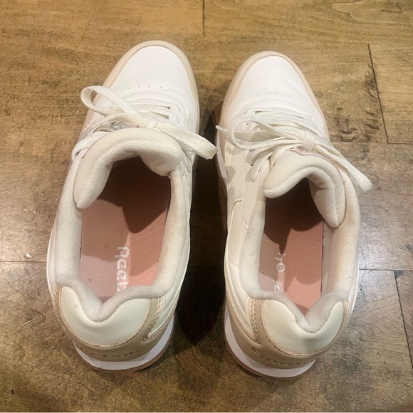 Reebok Women’s Classic Leather Sneaker - Picture 8 of 8